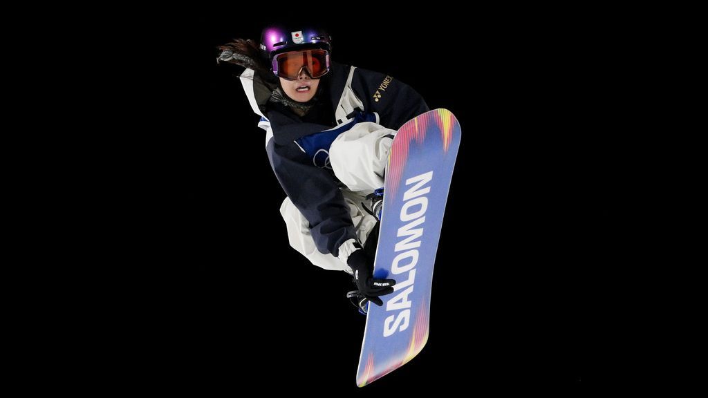 Japan's Kokomo Murase wins gold in women's big air at Olympics - ESPN