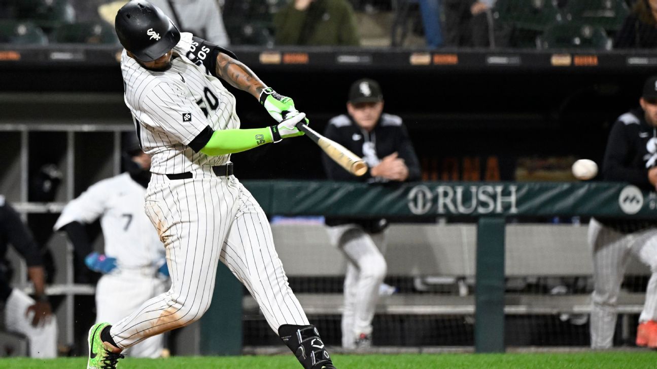 With Springer out, Jays get Sosa from White Sox