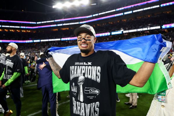 JAXON SMITH-NJIGBA DEMANDS TO BE HIGHEST-PAID WR... And he may have a point!