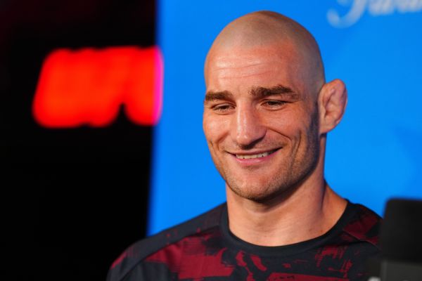 Sean Strickland criticizes UFC fighter pay as 'predatory'