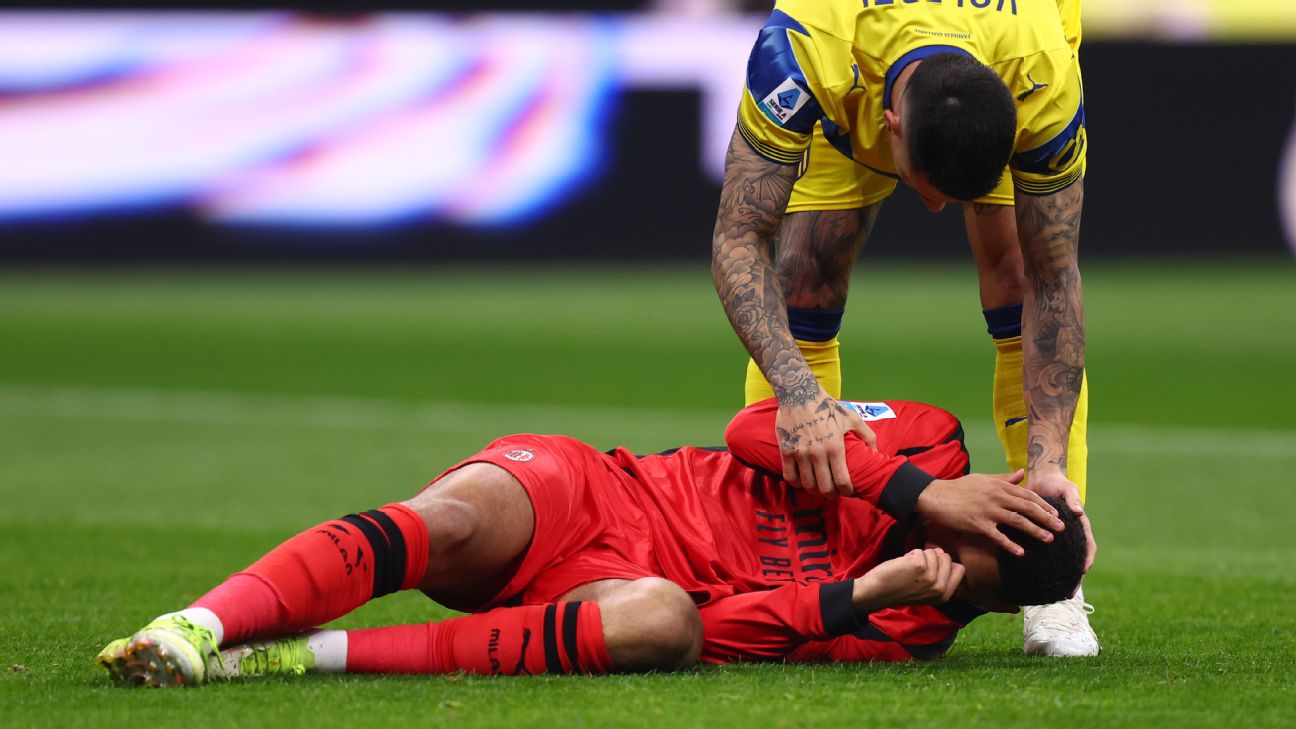 AC Milan's Loftus-Cheek in hospital after collision with GK - ESPN