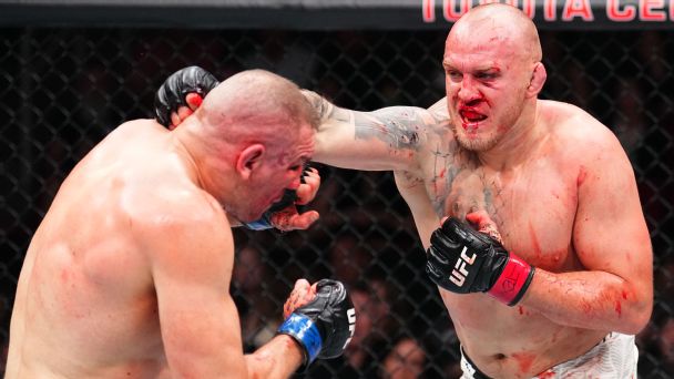 MMA divisional rankings: Heavyweights are big hitters making little impact