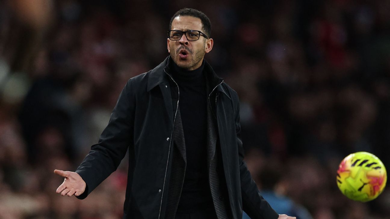 Chelsea boss Rosenior issues ultimatum to underperforming