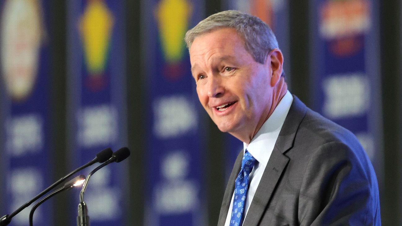 UK AD to forgo retirement gig after pushback