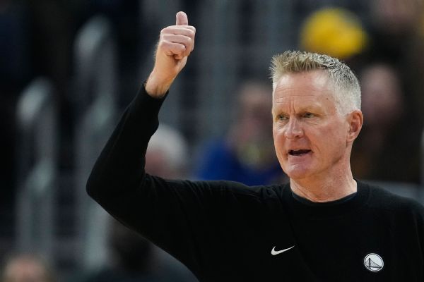 Steve Kerr part of Oscar win for 'All the Empty Rooms' short