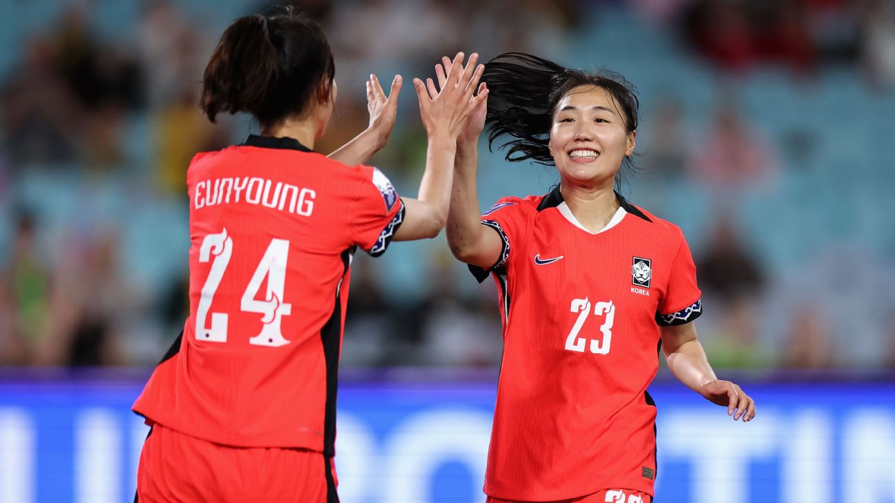 South Korea advanced to the Women's Asian Cup semifinals in emphatic fashion after a 6-0 win over Uzbekistan on Saturday South Korea advanced to the Women's Asian Cup semifinals in emphatic fashion after a 6-0 win over Uzbekistan on Saturday.