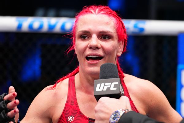 Gillian Robertson beats Amanda Lemos for biggest win of UFC career