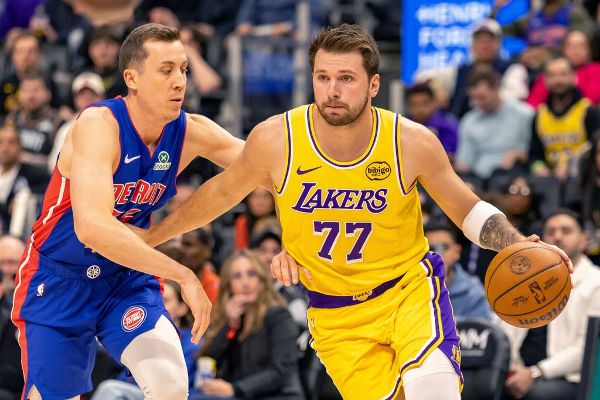 Lakers laud team's resiliency in losing effort to Pistons