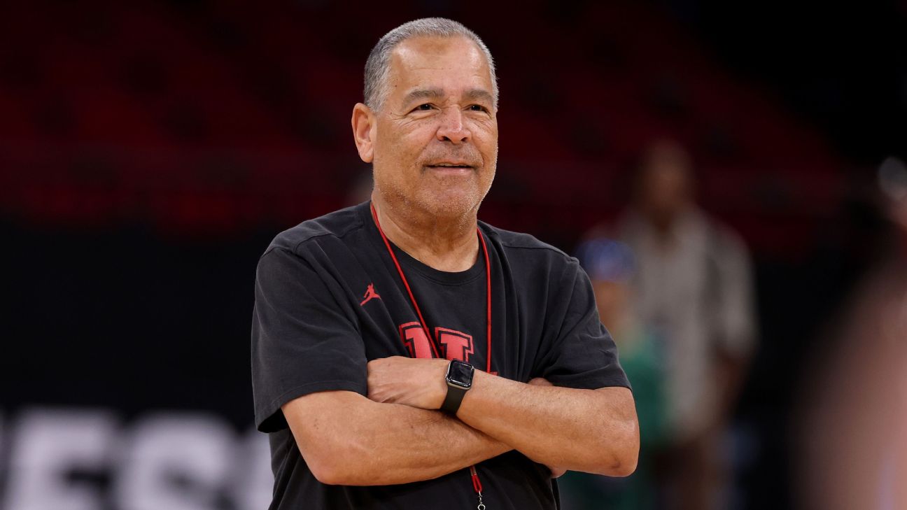 How do Kelvin Sampson's Astros ties fit into Houston's packed sports week?