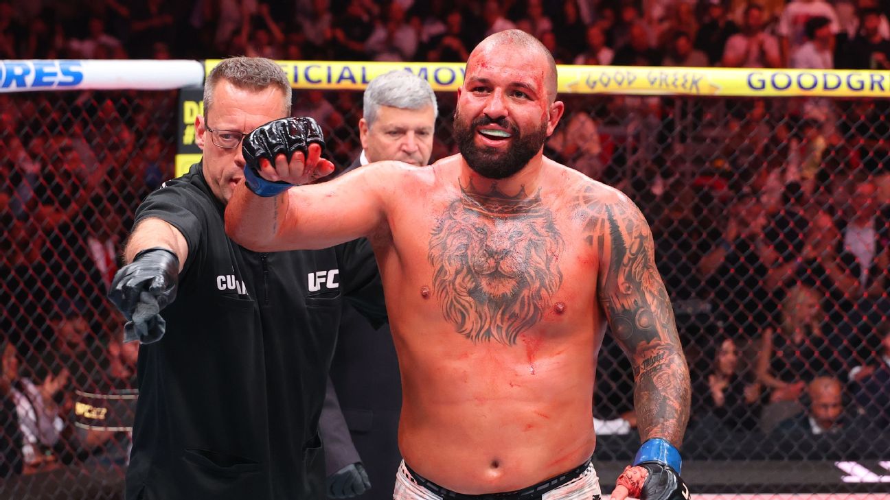 UFC 327 takeaways: Ulberg blew out his knee, but Procházka blew his title chance