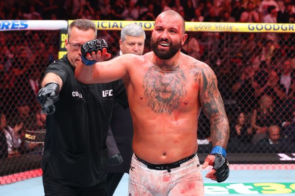 Curtis Blaydes suffered fractured orbital, nose vs. Josh Hokit