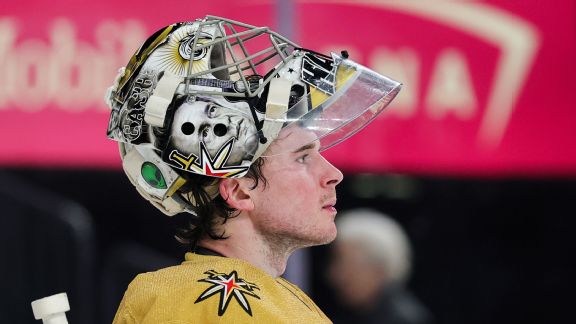 Carolina fan chants 'just noise,' says Knights goalie Carter Hart