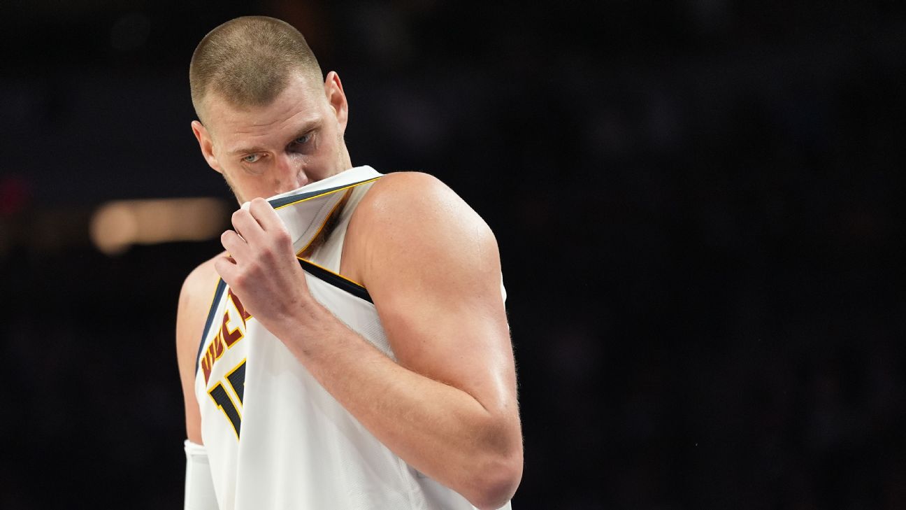 Rare playoff dud by Jokic puts Nuggets in 2-1 hole