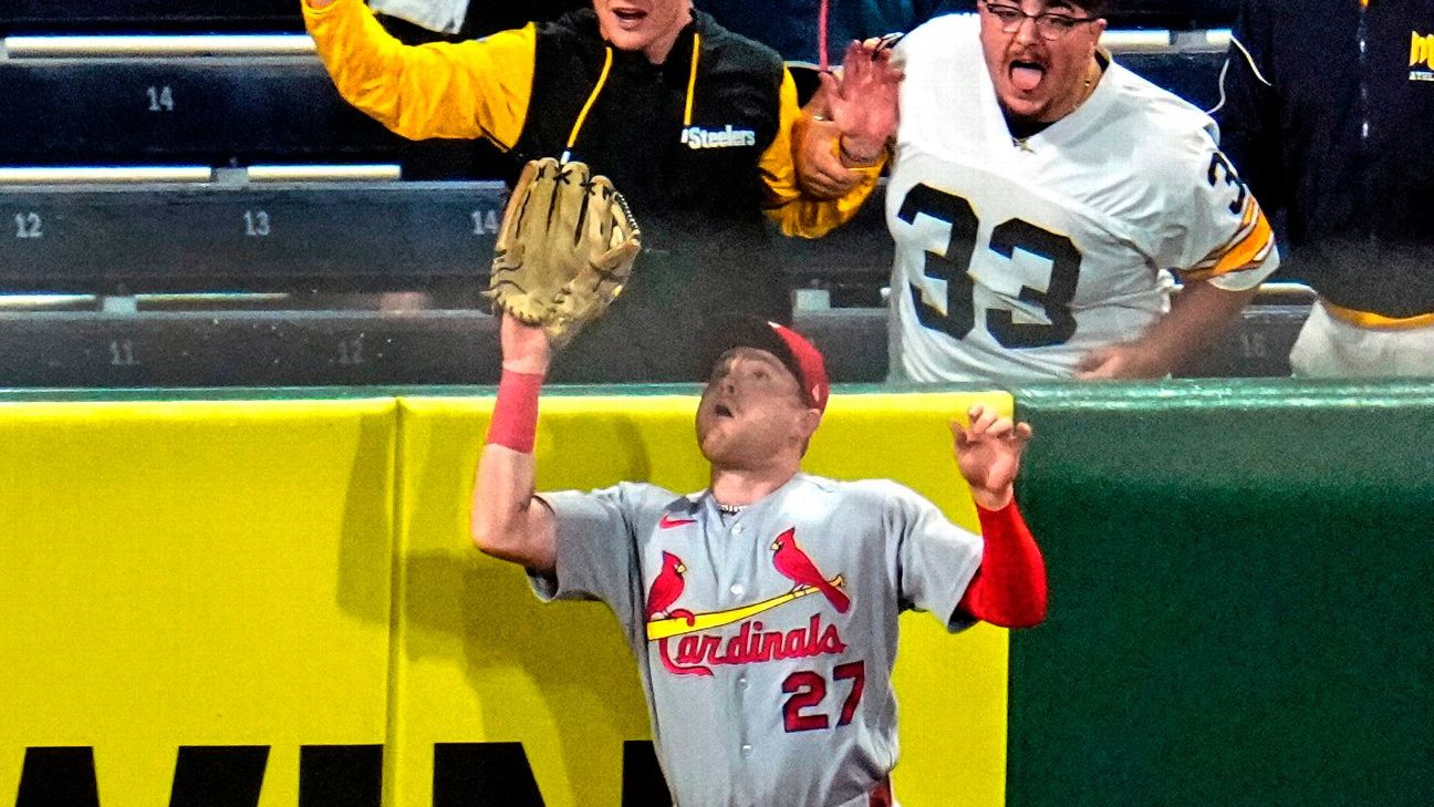 Church robs would-be walk-off, saves Cards win
