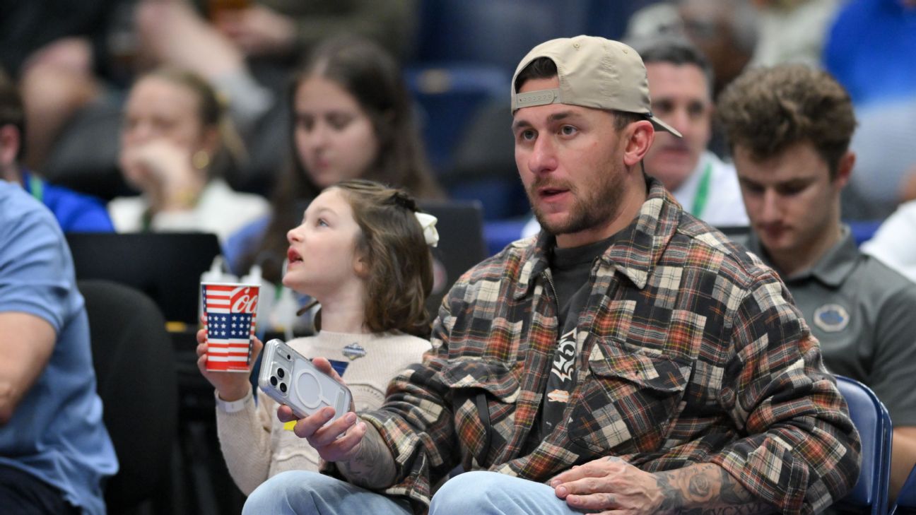 Manziel to give boxing a try, fight Menery in Vegas