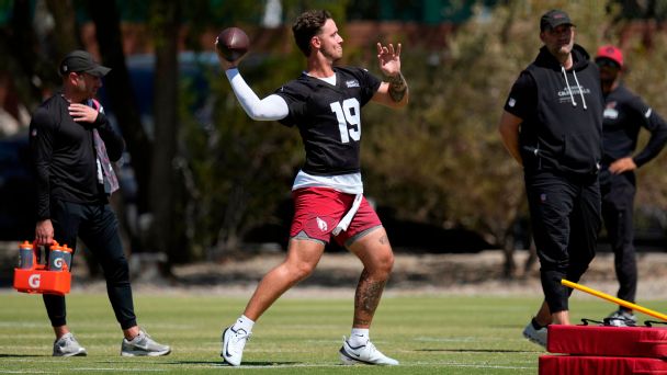 Arizona's Carson Beck has leg up on most rookie QBs
