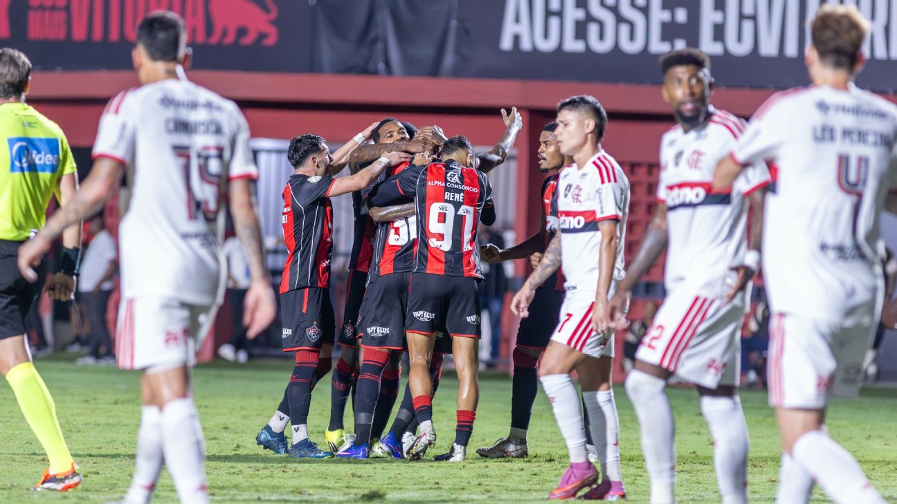 Missão impossível? Como Vasco se sai fora de casa em meio a Vitória 'rolo compressor' no Barradão em 2026