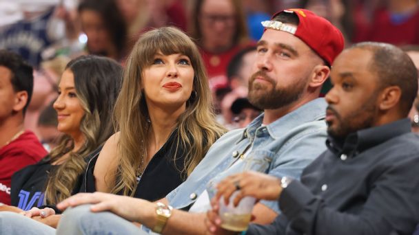 Taylor Swift et Travis Kelce animent le Game 3 : impact sur les cotes Cavs-Knicks