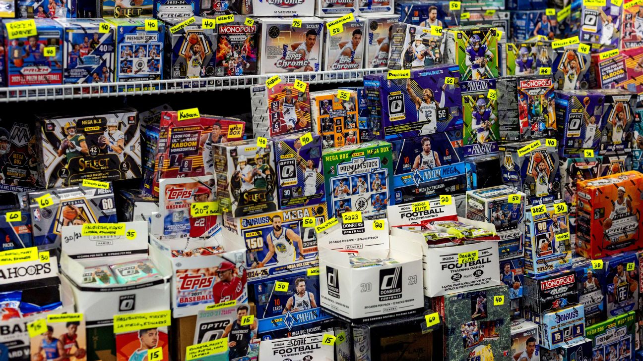 NFL box breaking: between collecting and gambling, regulatory stakes