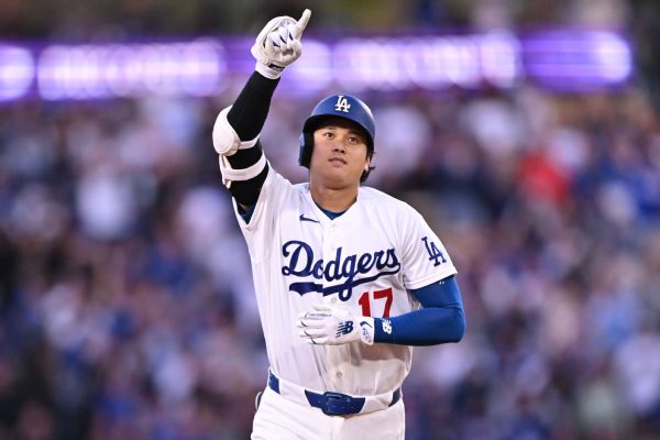 Unique Ohtani rookie card sells privately for record $3.365M