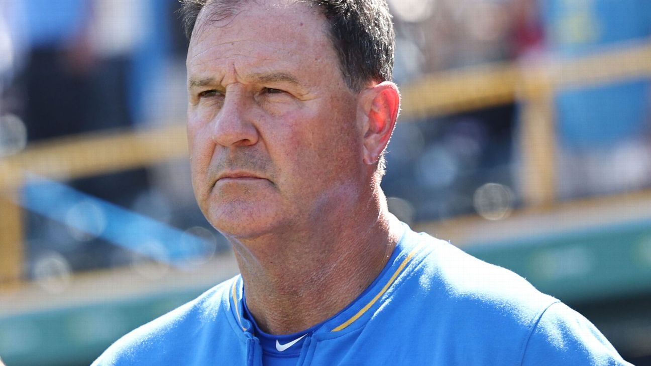 UCLA’s Savage wins baseball coach of year award