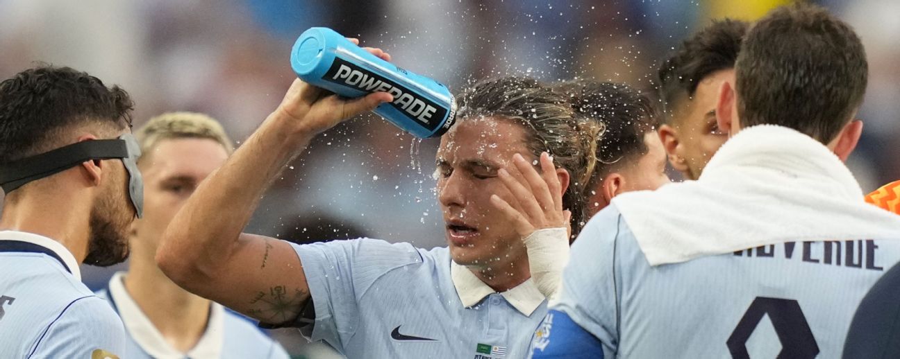 Las pausas de hidratación del Mundial tienen a entrenadores y árbitros en guerra abierta