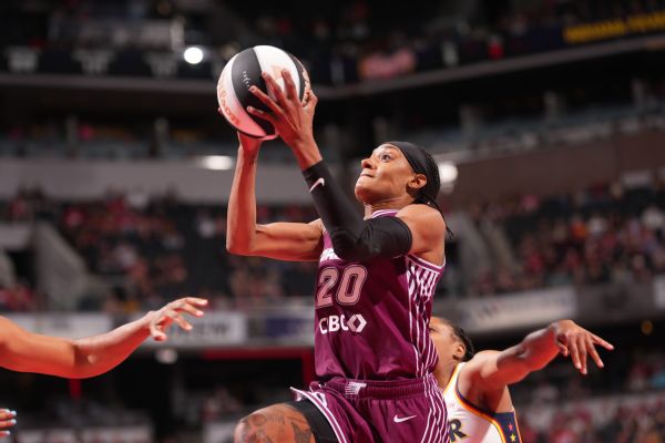 Brittney Sykes exits with foot injury in Tempo loss