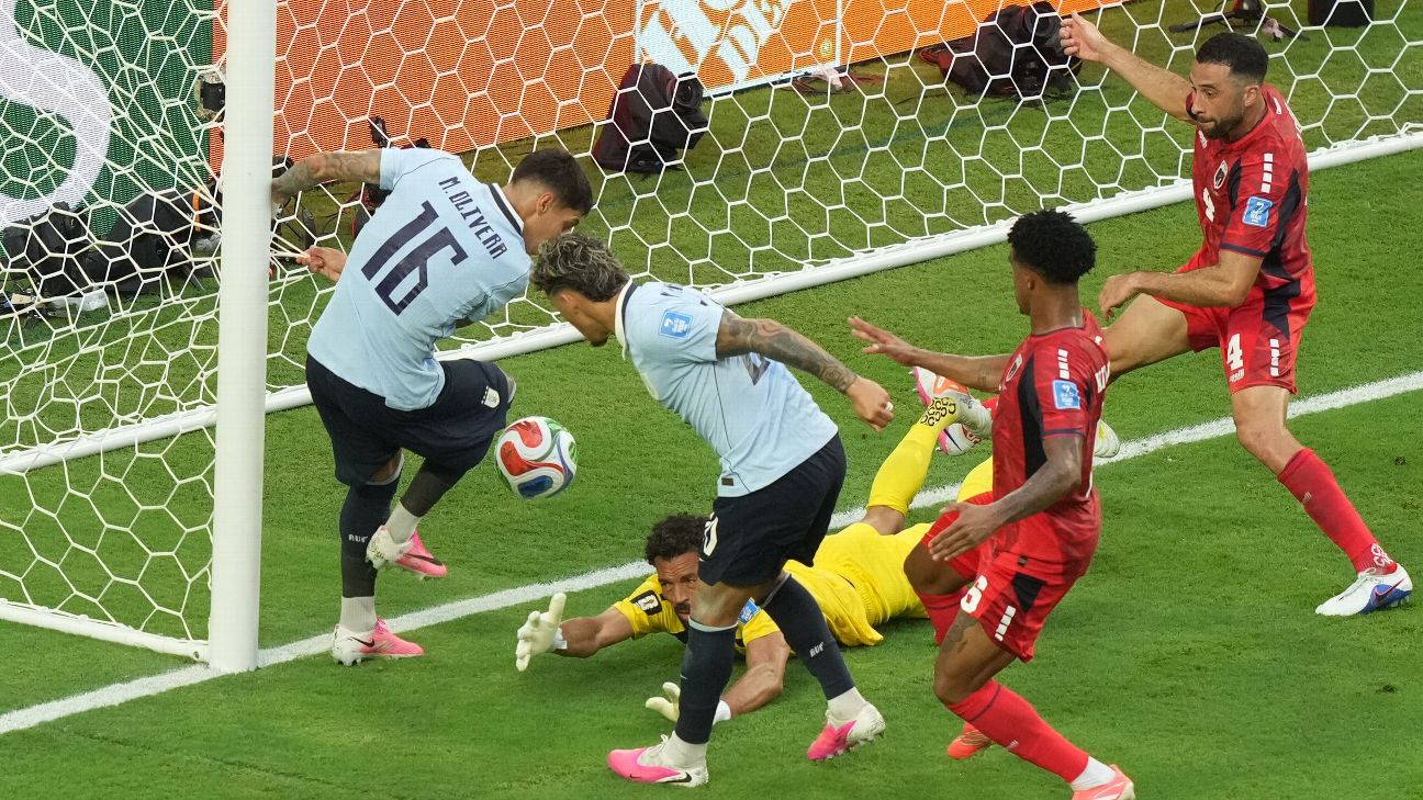 Uruguay vuelve a estancarse y no pasa del empate ante Cabo Verde