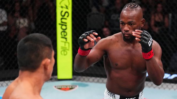 Kape powers his way into flyweight top 3 in MMA divisional rankings