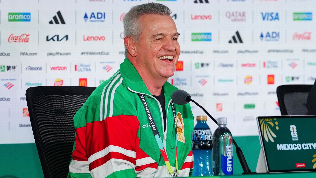 "No regalo nada", Aguirre sobre 'homenaje" a Ochoa en un Mundial