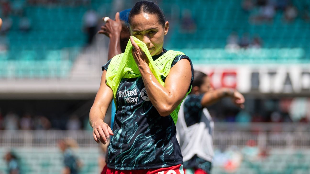 NWSL changes rules for heat, hydration breaks