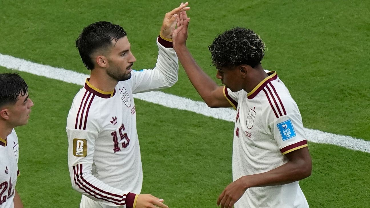 Baena's Bolt Settles It as Spain Squeeze Uruguay Dry