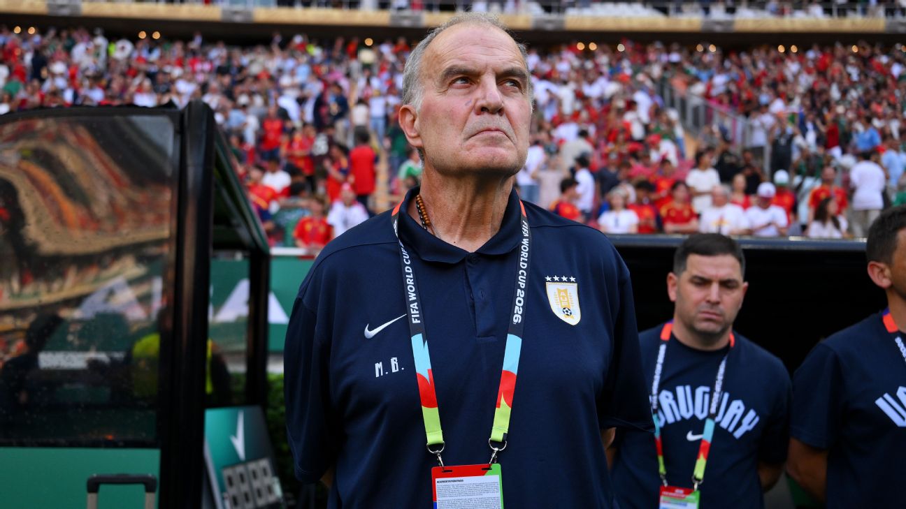 Así reaccionó Marcelo Bielsa al gol de España luego del error de Muslera