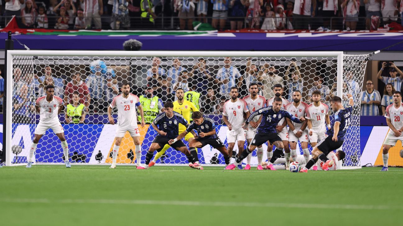 Cuántos goles de tiro libre metió la Selección Argentina en Mundiales