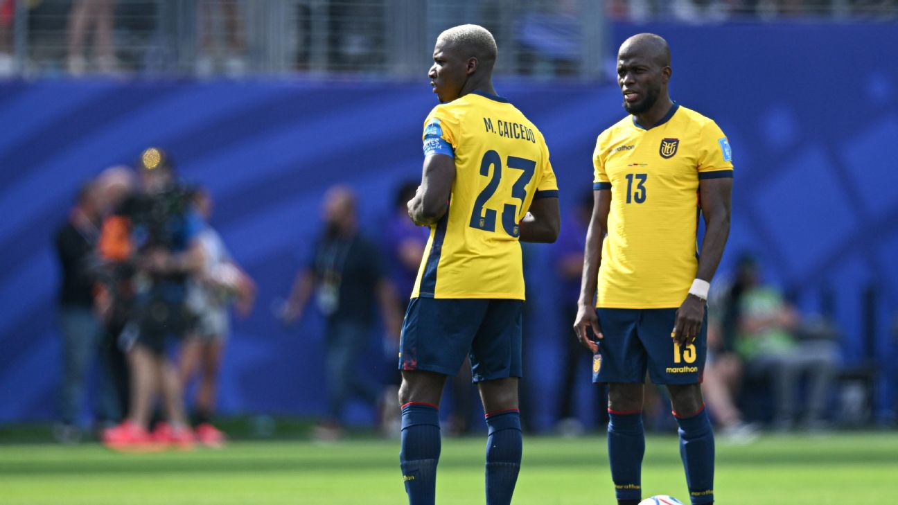 Tras la eliminación, Moisés Caicedo regresó a Ecuador para iniciar sus vacaciones