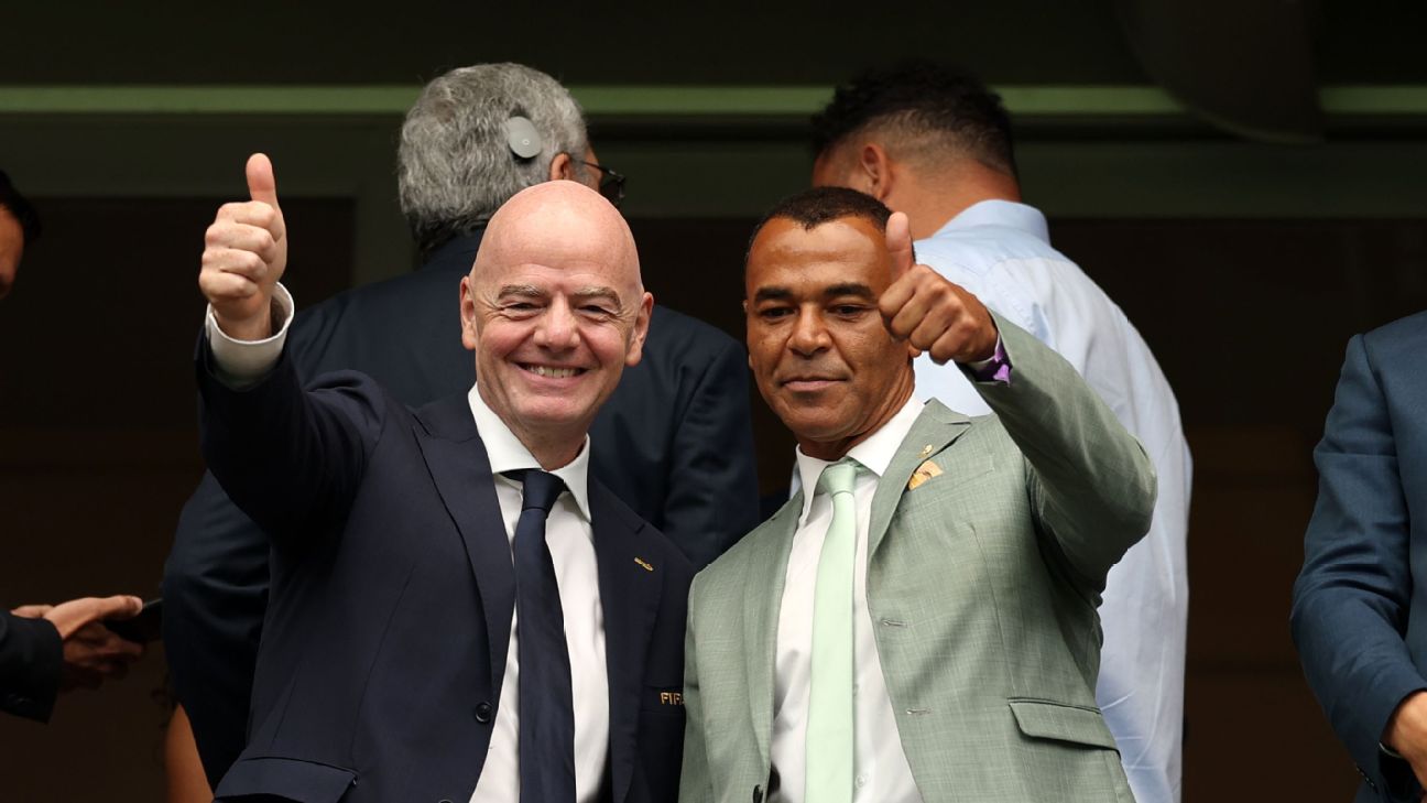 Tebas arremete contra la FIFA y pide la renuncia de Infantino