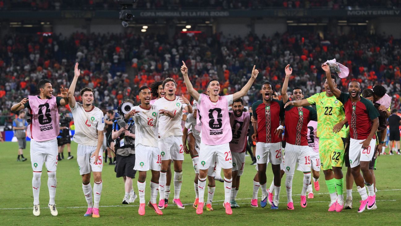 Morocco win shootout to send Netherlands home from World Cup