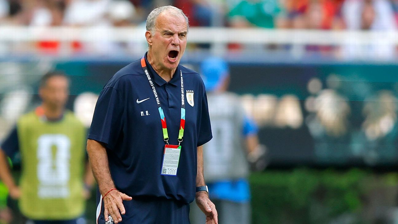 Bielsa takes full blame for Uruguay's World Cup failure as contract ends