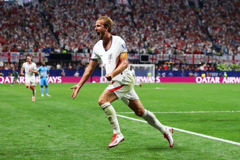 Harry Kane Kane passes Pelé WC goals total as England advance
