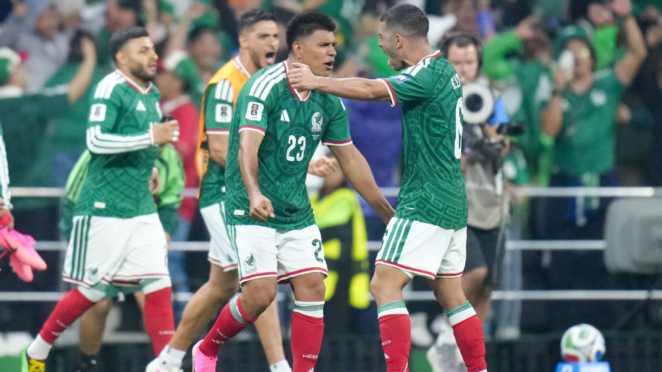 ¿Qué hizo México mientras Inglaterra pasaba a octavos de final?