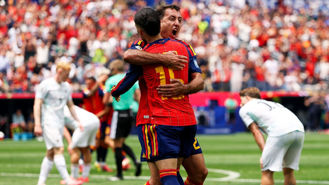 Mikel Oyarzabal scores twice as Spain eliminate Austria from World Cup