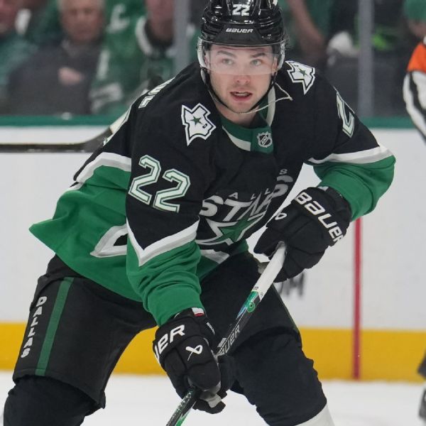 Bourque Signs Long-Term Deal with Nashville Predators