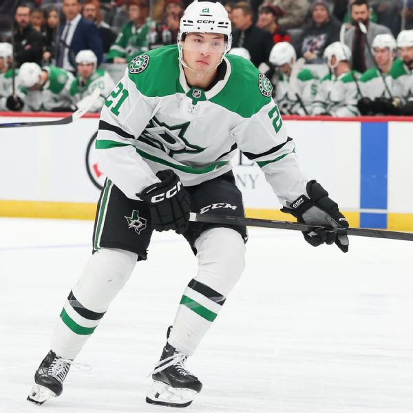 Stars forward Jason Robertson files for salary arbitration