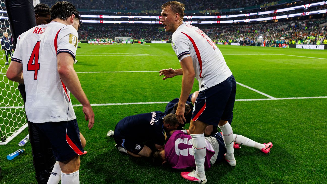 Jordan Henderson se lesionó durante los festejos de Inglaterra en el Azteca