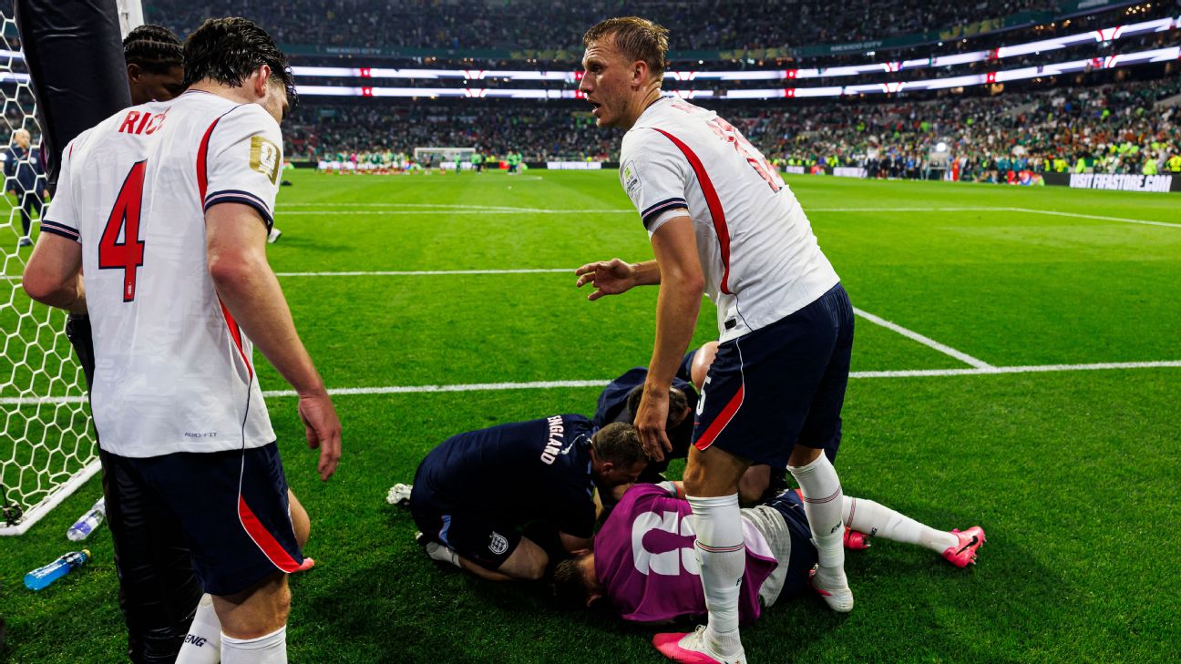 England's Jordan Henderson out of World Cup with suspected broken arm - sources