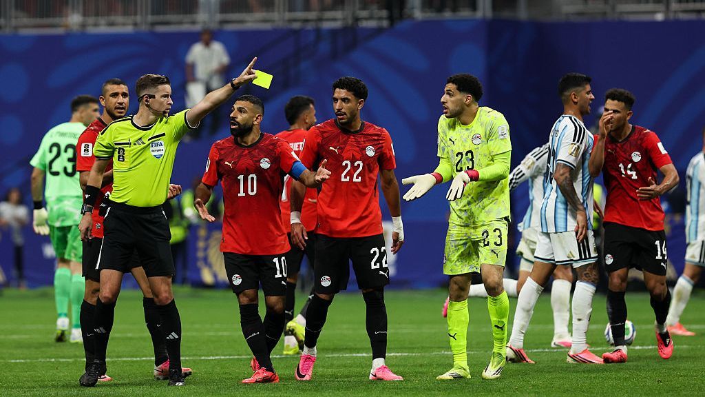 La FEF afirma que "no puede permanecer en silencio" ante las decisiones arbitrales del partido contra Argentina