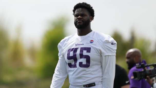 Will Vikings start Caleb Banks, other rookies on defense?
