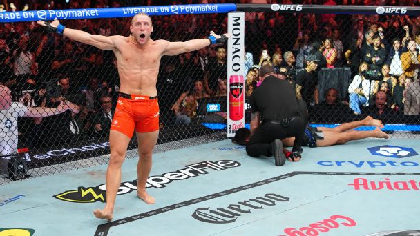 Paddy Pimblett produces superstar moment, submits Benoit Saint-Denis at UFC 329