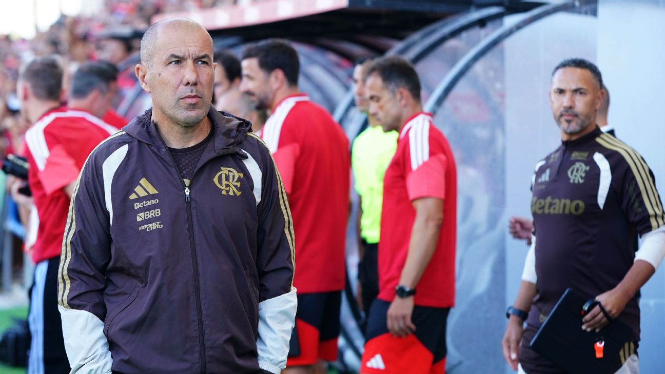 Leonardo Jardim dá sua versão sobre confusão em Benfica x Flamengo: 'Não gosto que ninguém me agarre'