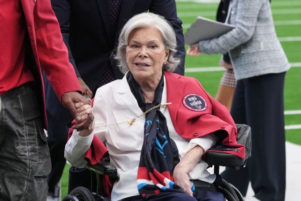 Texans co-founder and senior chair Janice McNair dies at 89